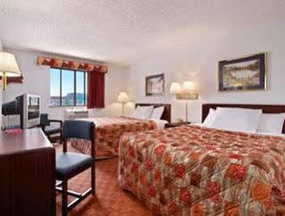 Super 8 By Wyndham Sioux City/Morningside Area Exterior photo
