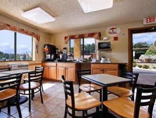 Super 8 By Wyndham Sioux City/Morningside Area Exterior photo